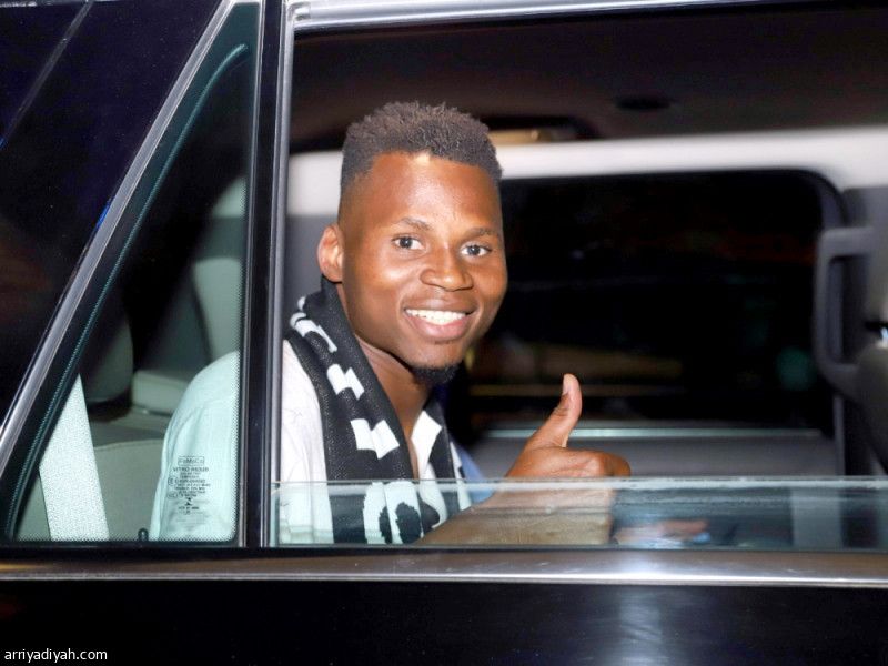 من هو حبيب ديالو مهاجم الشباب الجديد؟