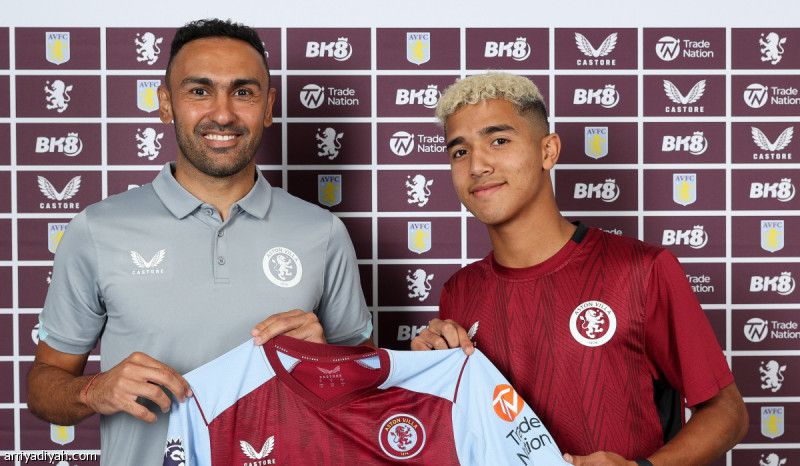 أستون فيلا يضم الموهبة المصرية خضر