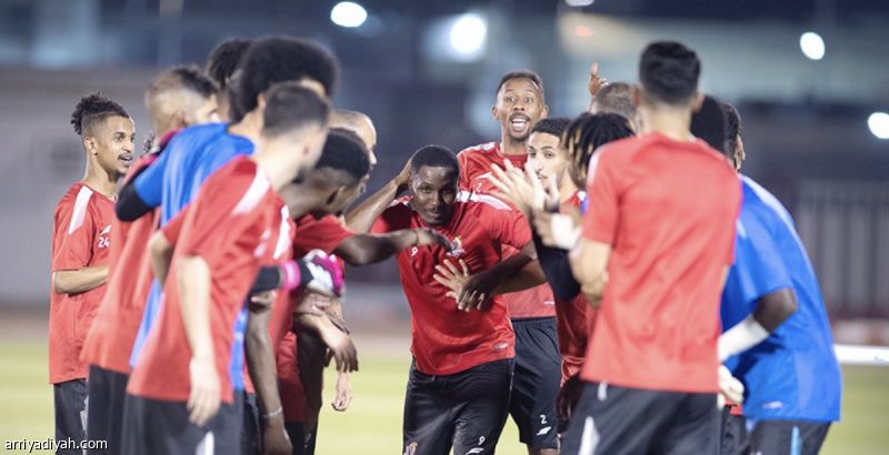 إيجالو ينطلق مع الوحدة.. ويكتفي بالجري