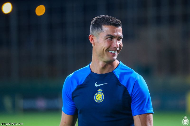 اليوم.. ماركيز يسلّم تقرير رونالدو