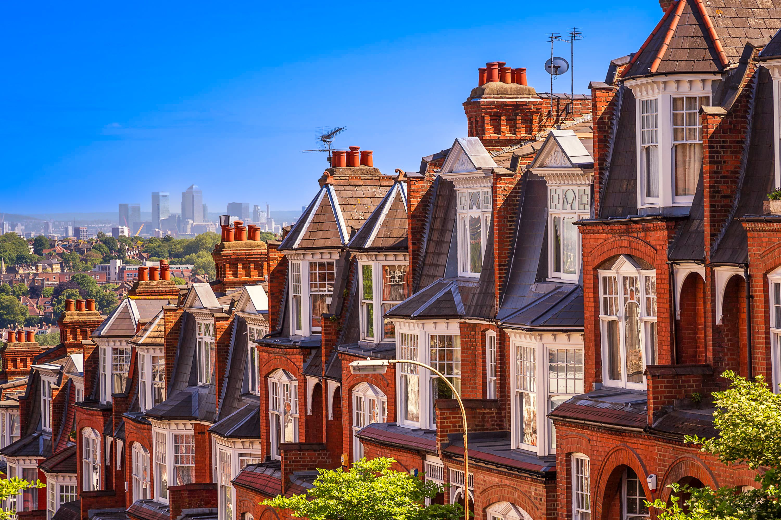 تراجع أسعار المساكن في لندن لأول مرة منذ 2019