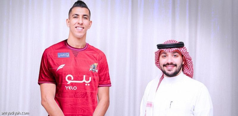 الياميق يعزز دفاع الوحدة