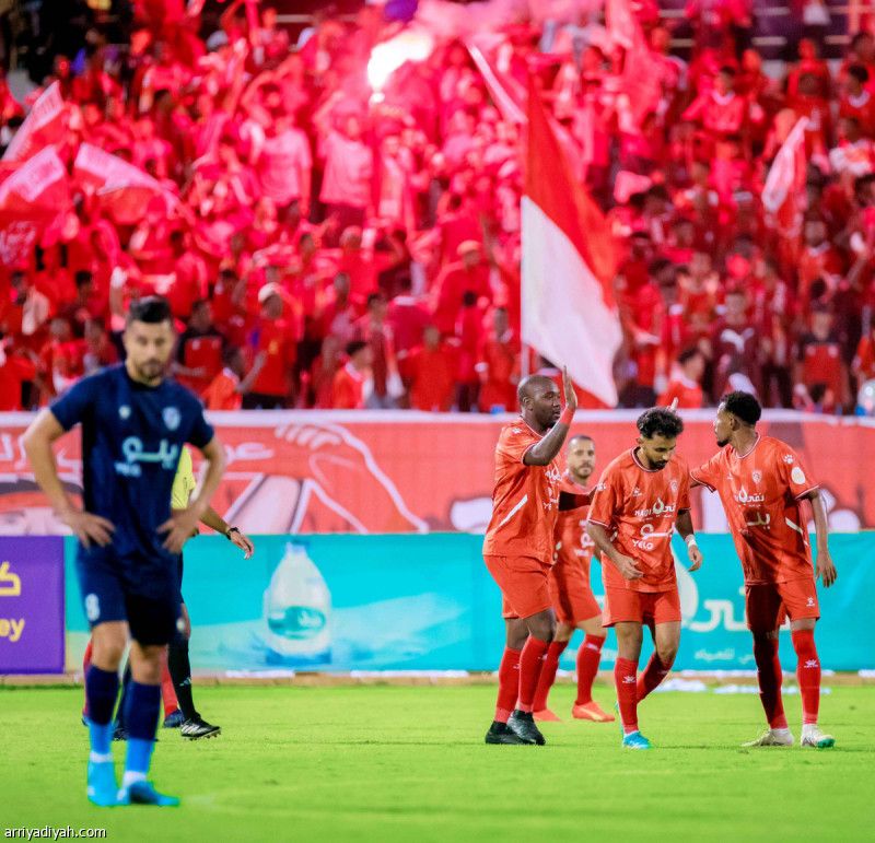 العربي يعود بثنائية أبلاي وجون