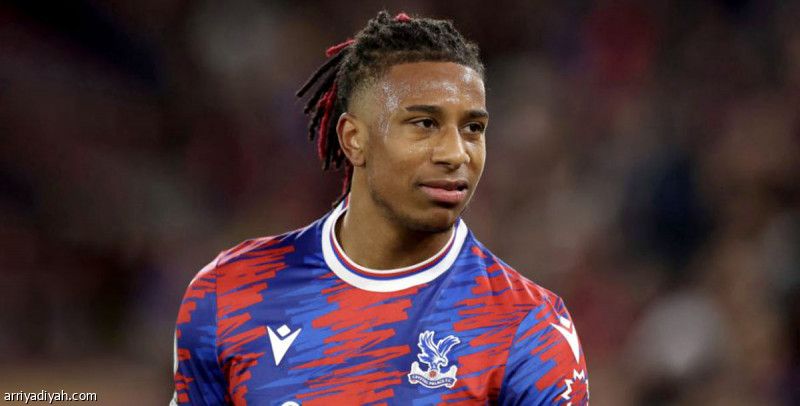 أوليسي يمدد العقد