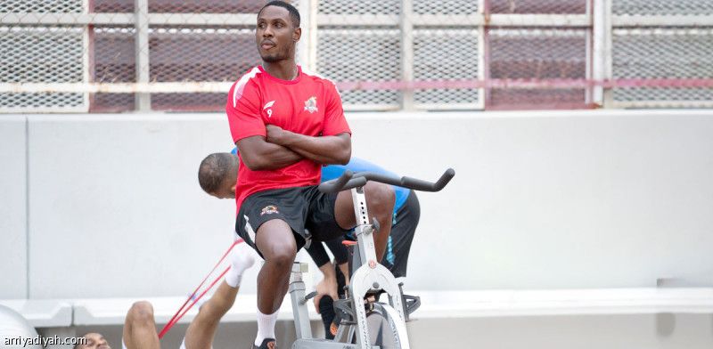 قبل الشباب.. إيجالو يدعم الوحدة