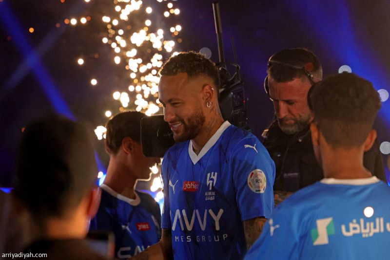 في ليلة تقديمه.. نيمار يتعهد بتحقيق البطولات مع الهلال