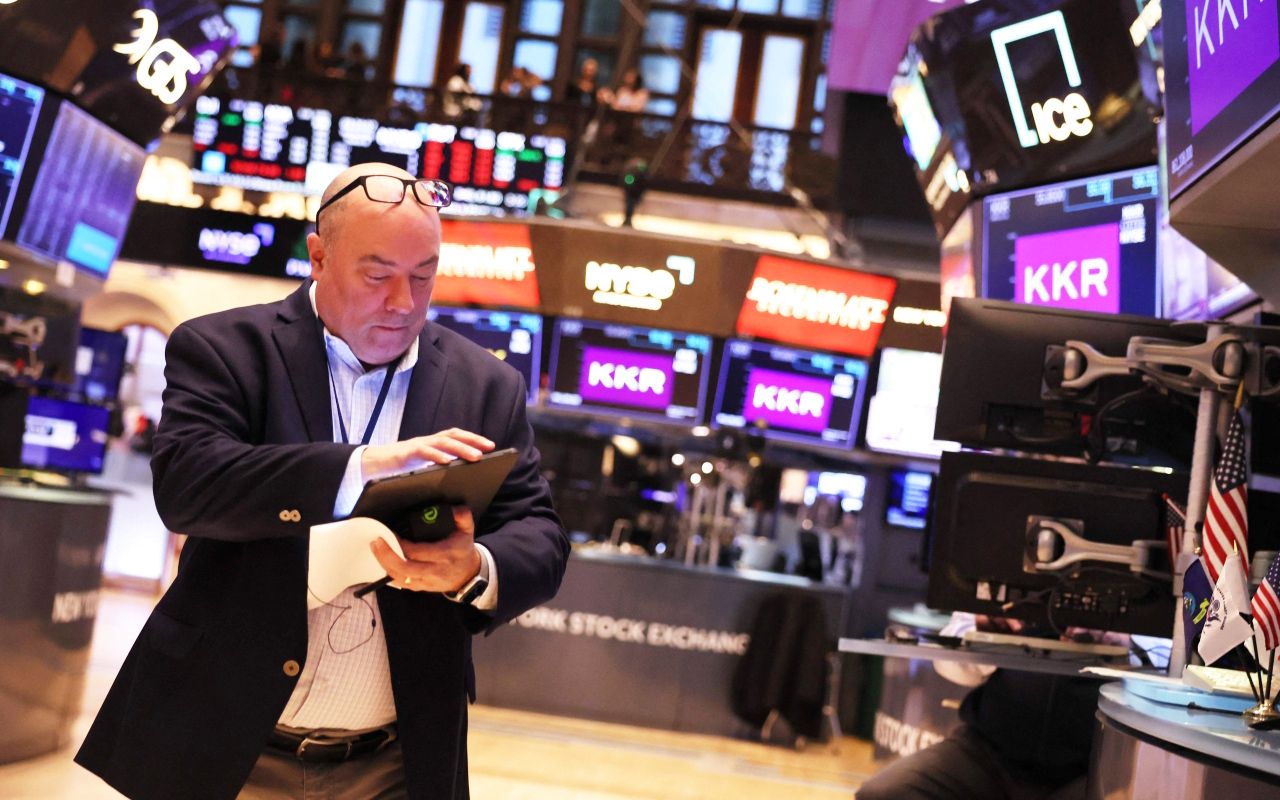 تراجع جماعي لمؤشرات الأسهم العالمية