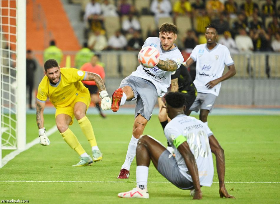 الاتحاد يستعيد ذكريات الديربي