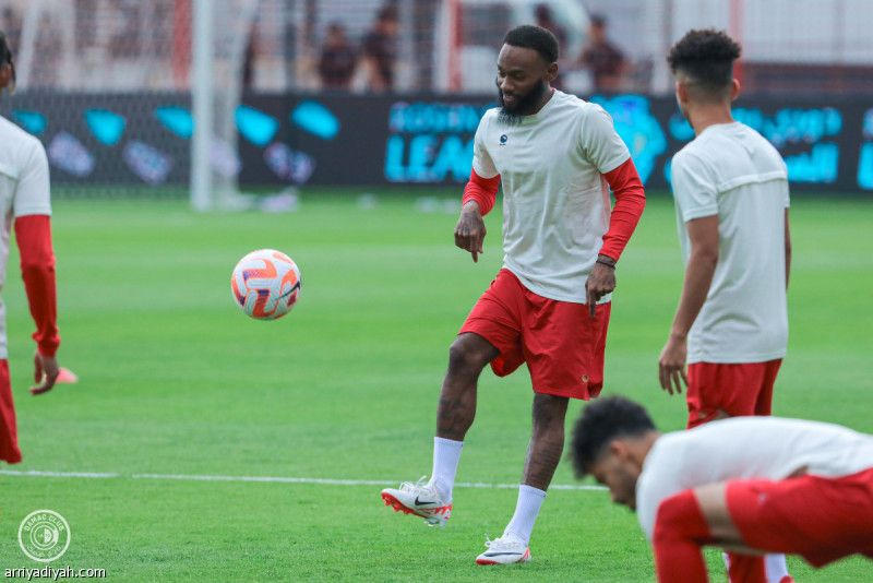 كونترا يفتح ملف الثالثة