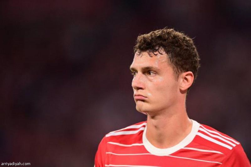 إنتر يفاوض بافار مدافع بايرن