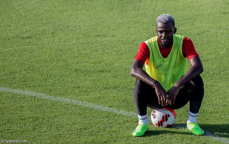 إعارة تمبكتي.. آخر حلول الشبابيين