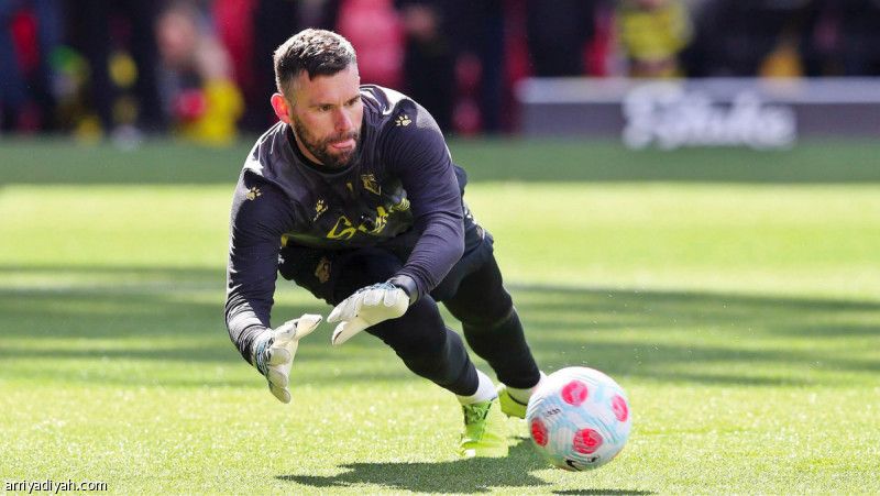 فوستر.. اعتزال ثان