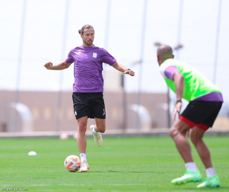 أبها يعود باللياقة والتكتيك