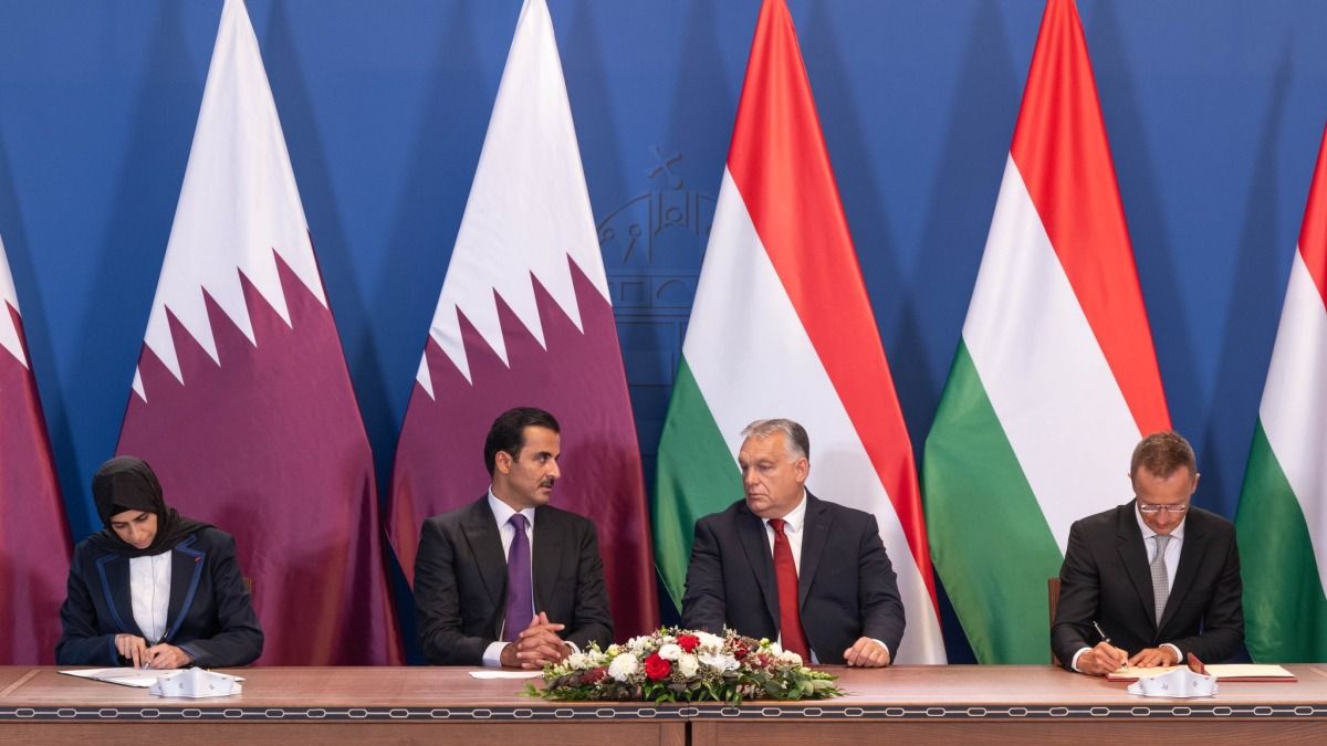 سمو الأمير ورئيس وزراء هنغاريا يشهدان التوقيع على اتفاقية ومذكرات تفاهم