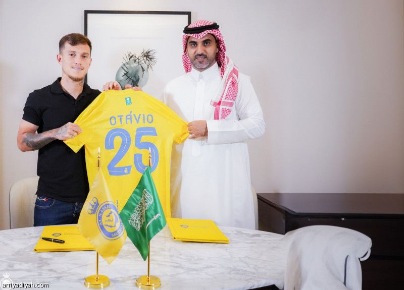 رسميّا.. أوتافيو نصراويّا حتى 2026