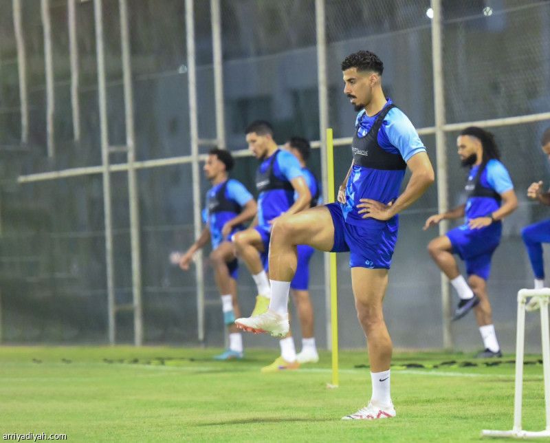 الفتح يكتفي بملعب المبرز