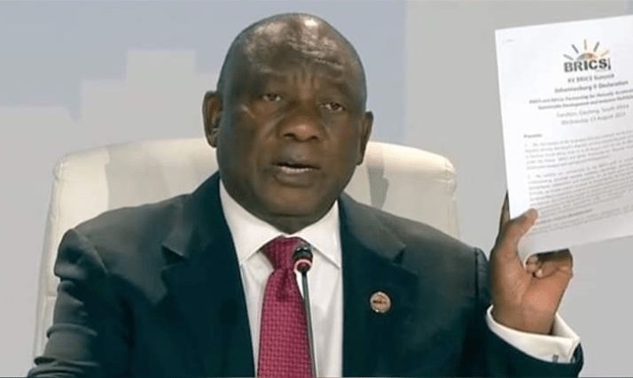 رئيس جنوب أفريقيا يعلن دعوة مصر لتصبح دولة كاملة العضوية بتجمع “بريكس”