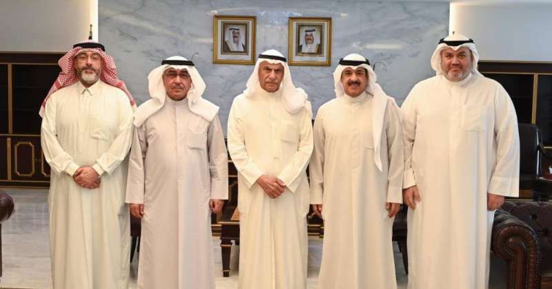 السعدون يستقبل مجلس إدارة جمعية الصحافيين الكويتية