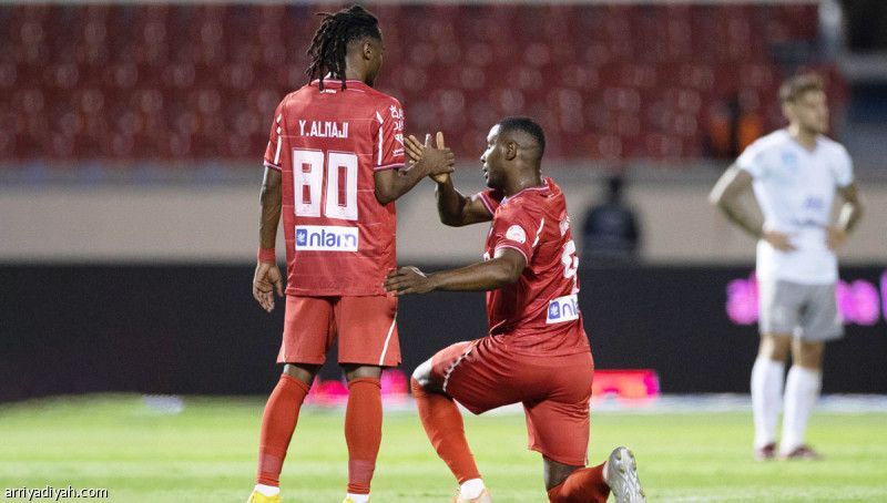 إيجالو يبدأ بالهدف 53