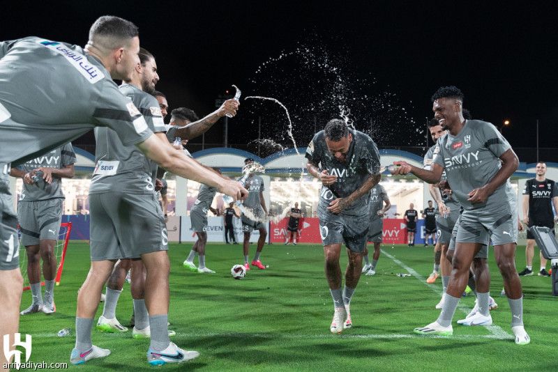 نيمار يشارك في تدريبات الهلال الجماعية