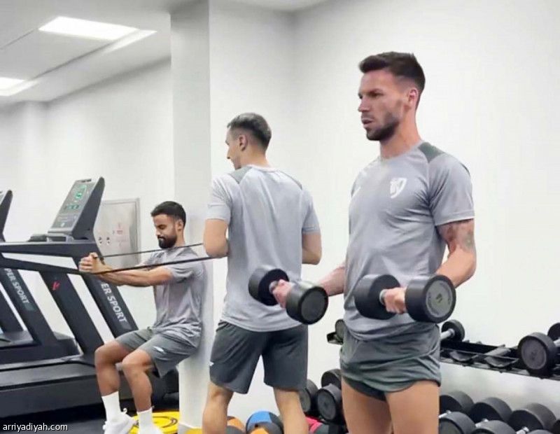 الإصابة تغيّب عسيري