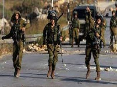 إصابة خمسة فلسطينيين برصاص الاحتلال الإسرائيلي خلال اقتحامها لمخيم “طولكرم”