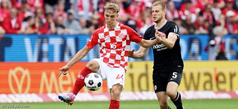 آينتراخت يتعادل مع ماينز