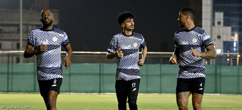 الشباب يختتم تحضيرات مواجهة النصر