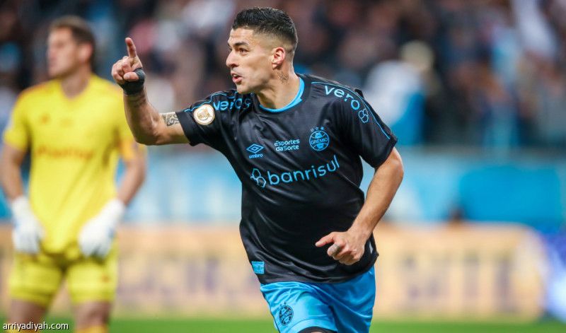 سواريز.. الهدف 14