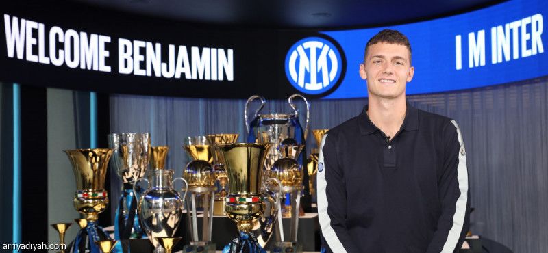 إنتر ميلان يضم بافار