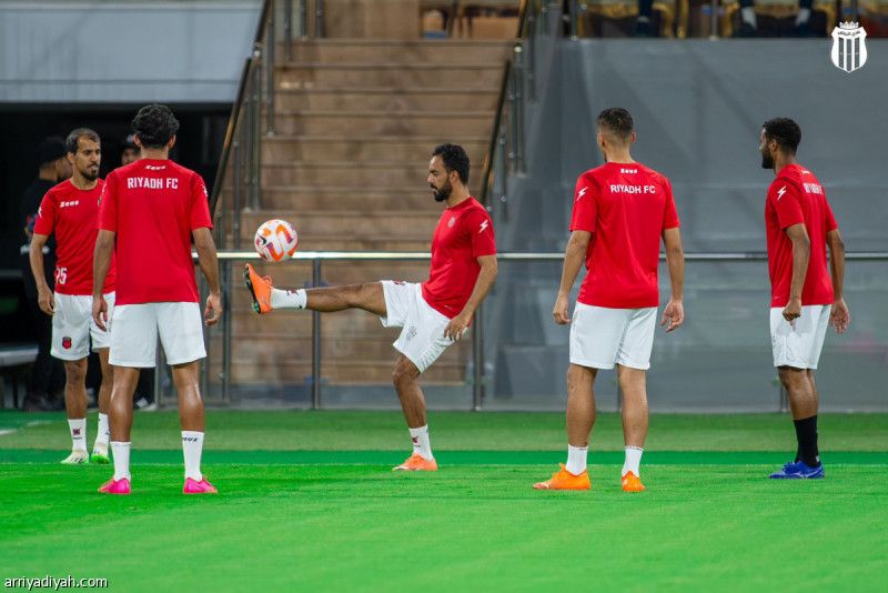 اليامي يقترب والنجار يغيب 30 يوما