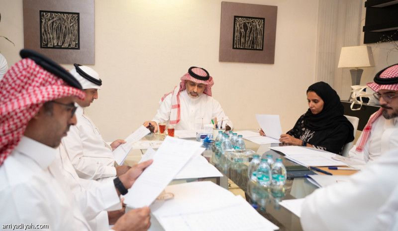 وزارة الرياضة: الأعضاء فوضوا الثنيان بإبرام العقود