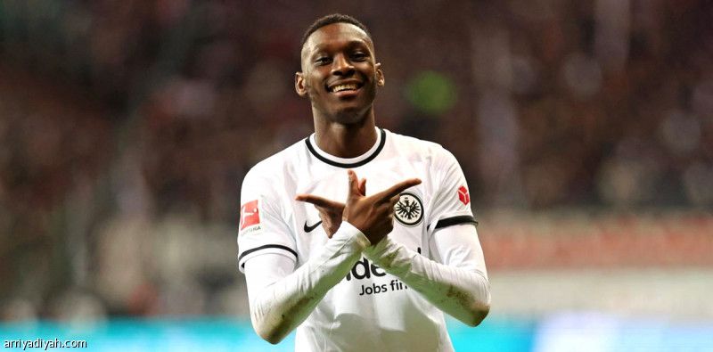 بسبب باريس.. مواني يقاطع التدريبات