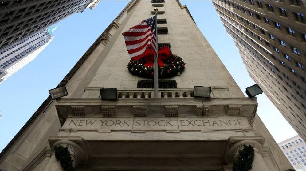 ستاندرد اند بورز 500 يغلق منخفضاً بفعل بيانات التضخم