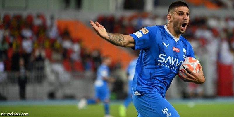 «ريمونتادا الرباعية» تؤكد هيمنة الهلال على الاتحاد