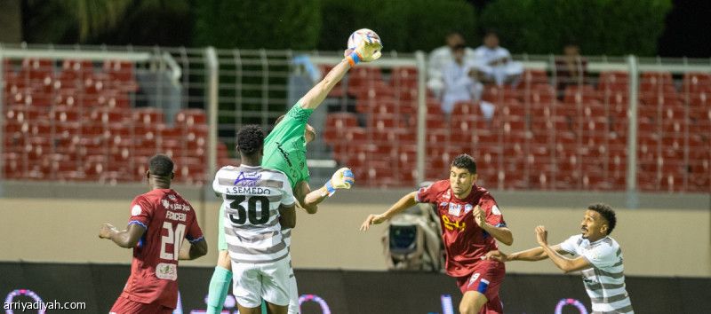 أمام أبها.. الطائي يطارد الانتصار الغائب