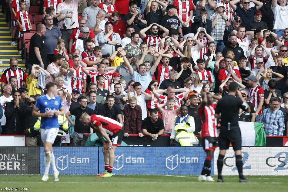 تعادل يوقف خسائر إيفرتون وشيفيلد