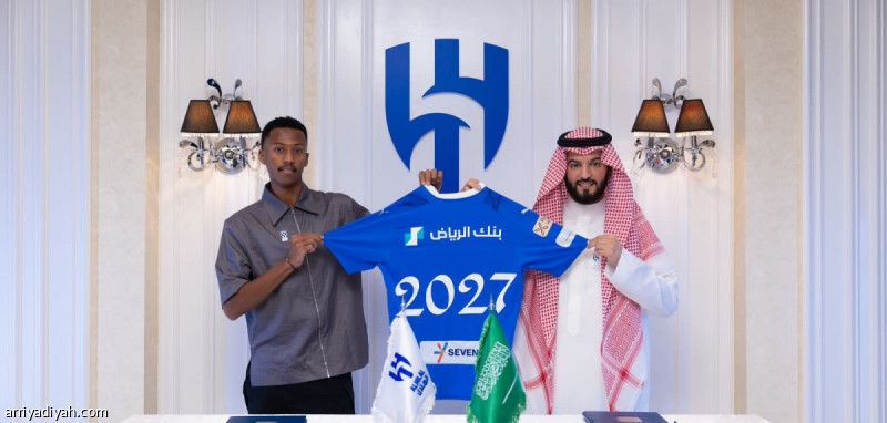 الهلال يتمسك بالدوسري حتى 2027