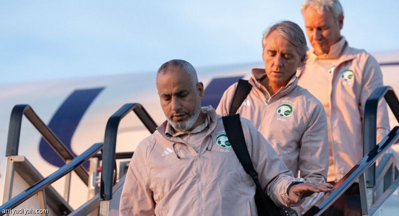 الأخضر يصل نيوكاسل.. و«مغلقة» تدشن التحضيرات