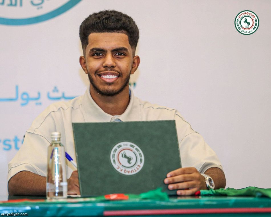 الاتفاق يمدد عقد الدوسري حتى 2028