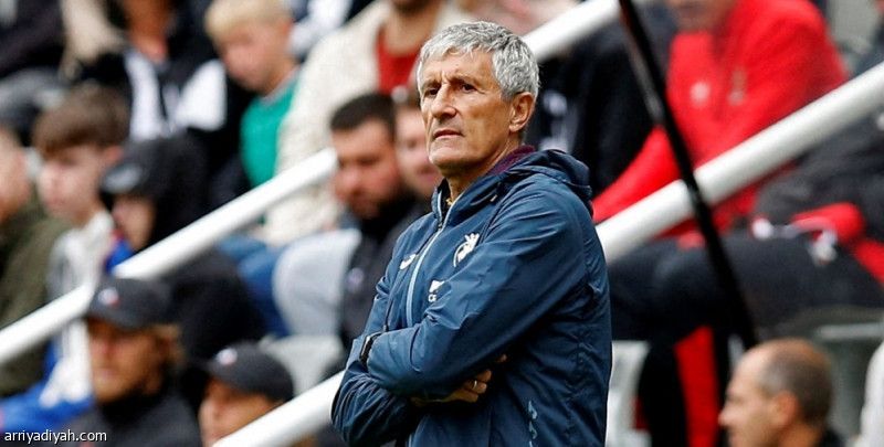 فياريال يقيل مدربه سيتيين