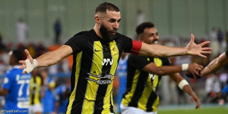 الكرة الذهبية.. بنزيما يتقدم المرشحين