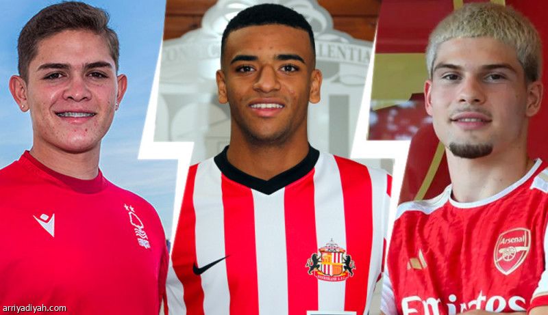 3 كوستاريكيين يلازمون إنجلترا