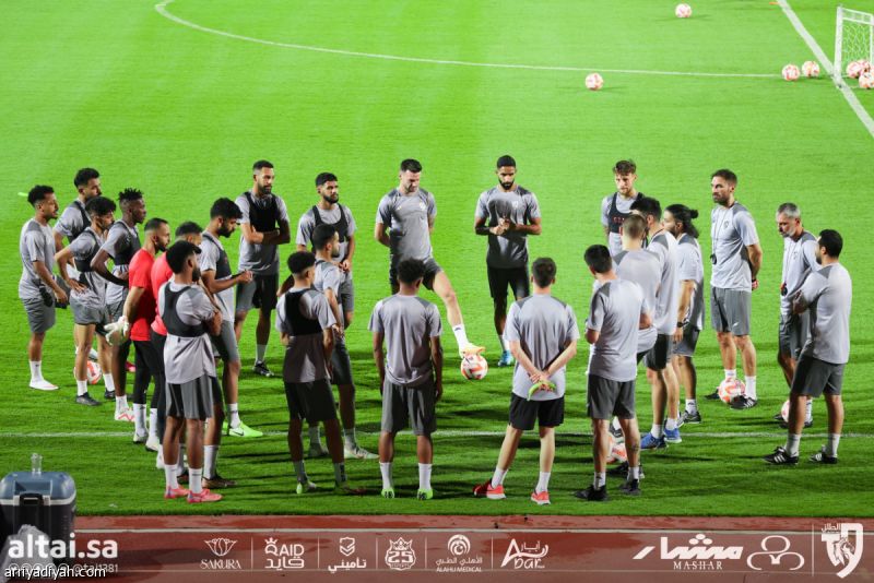 الطائي يعود.. ومينساه وعسيري يغيبان