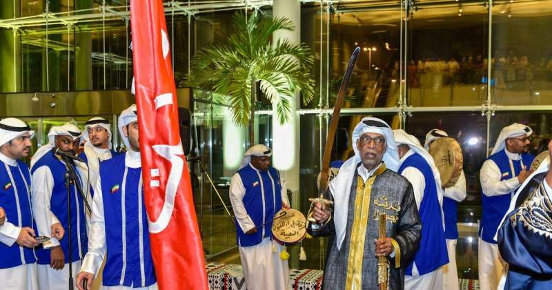 فرقة الجهراء للفنون الشعبية تقدم الفلكلور الكويتي