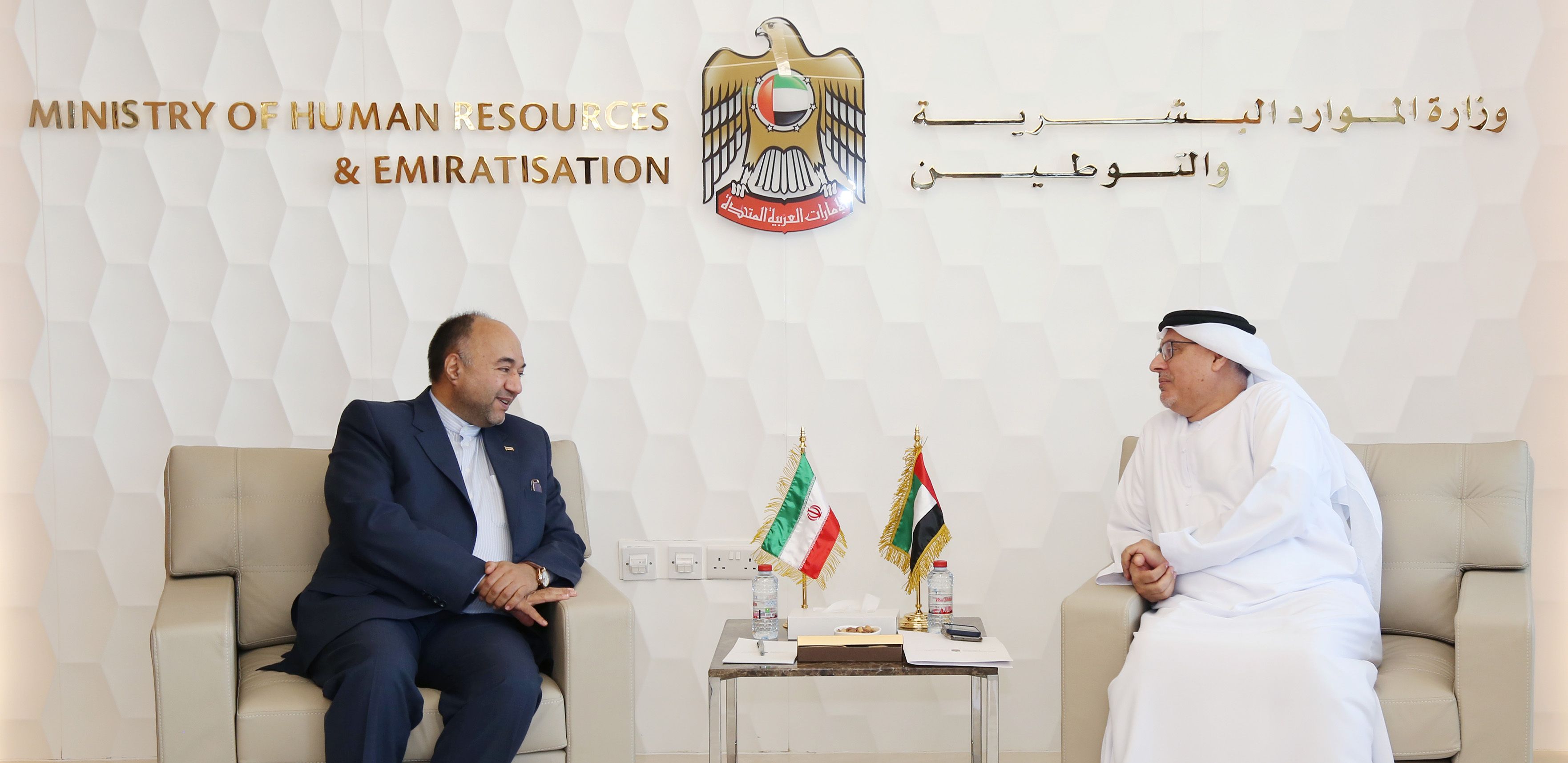 عبدالرحمن العور يلتقي سفير إيران لدى الإمارات