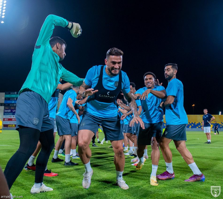 التعاون يبدأ تجهيز الرباعي الجديد