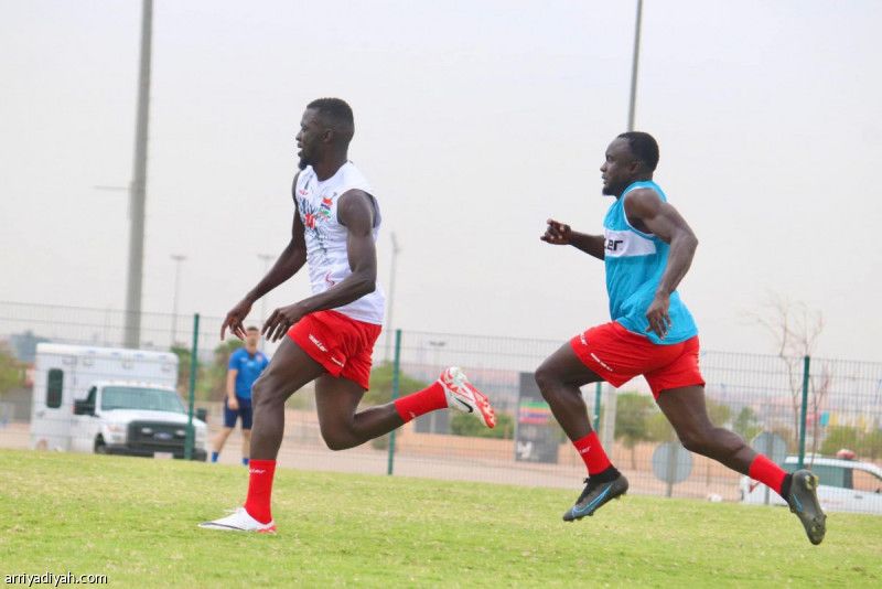 التعاون يتابع حالة بارو