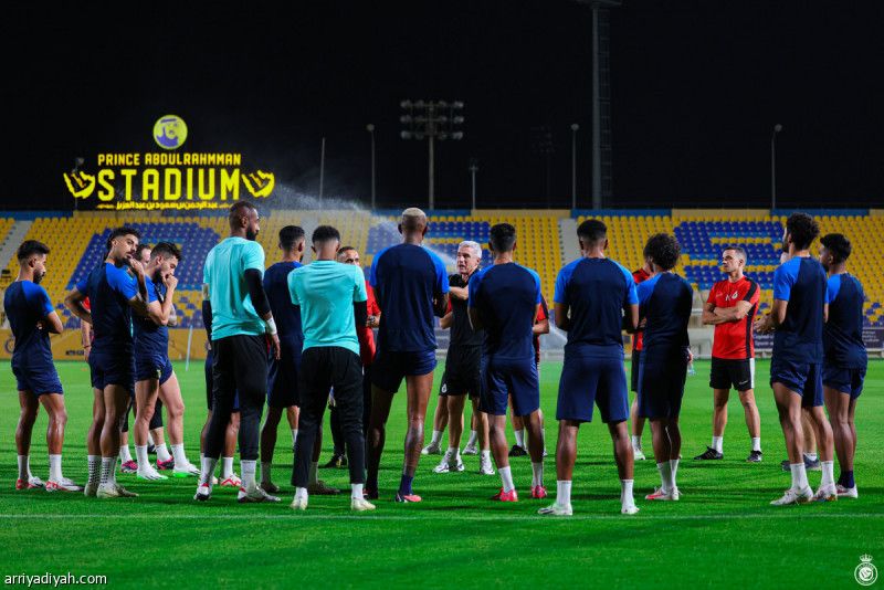 كاسترو يطير بالـ 8 إلى طهران