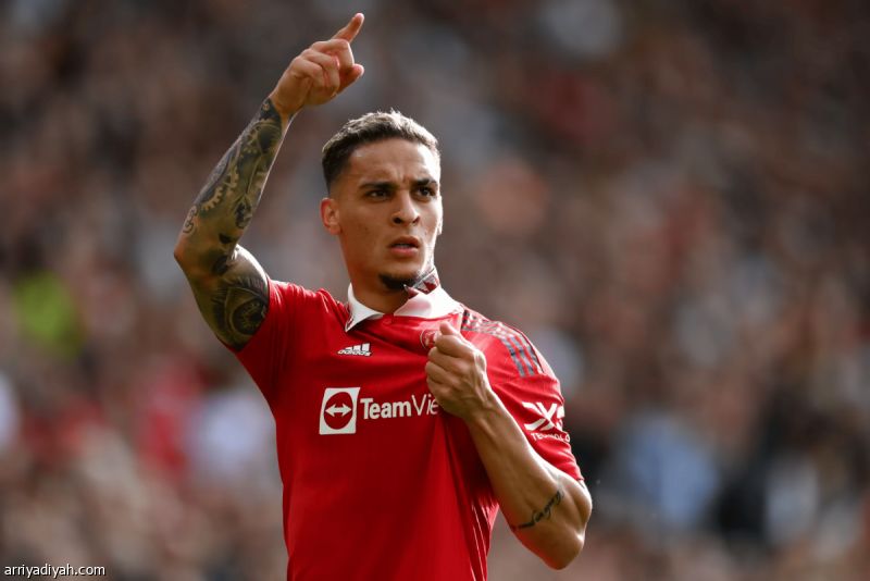 يونايتد يمنح أنتوني «إجازة »